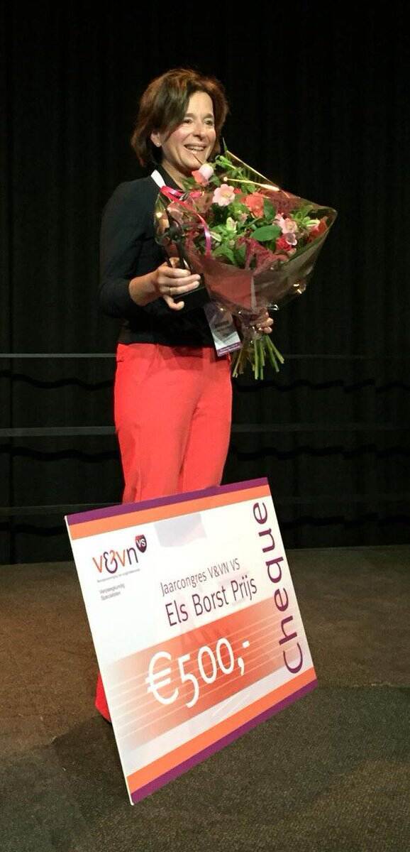 Connie Rijlaarsdam ontvangt de Els Borst-prijs
